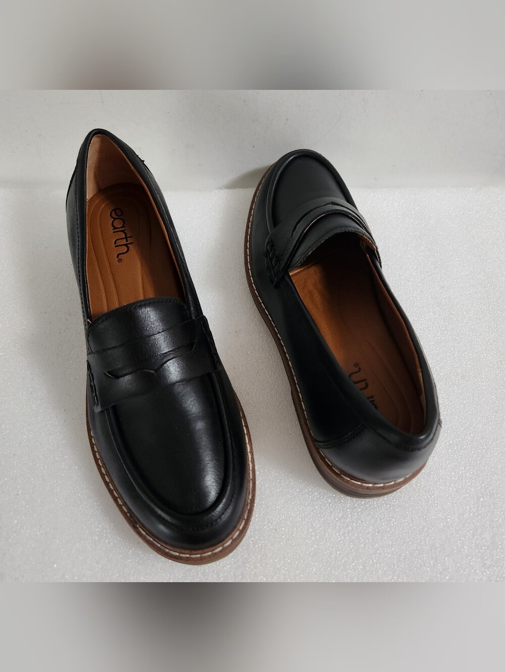 EARTH JAVAS LEATHER SLIP-ON PENNY LOAFER WOMEN'S COLOR BLACK SIZE US 8M